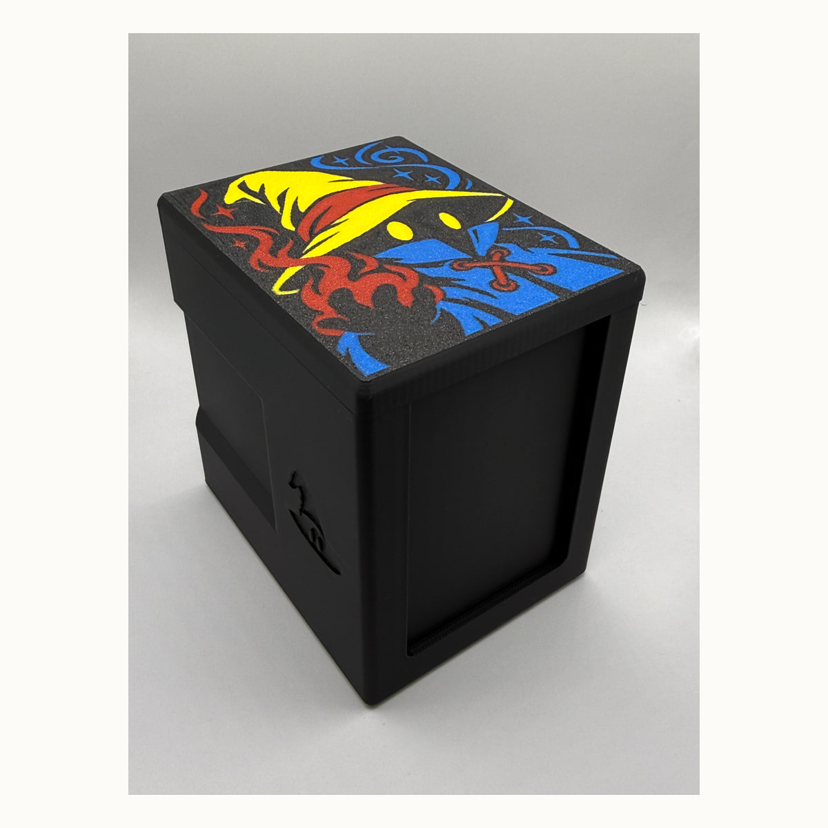 Vivi Ornitier / Mage: assembled printed black deck box with the Vivi Ornitier / Mage lid closed